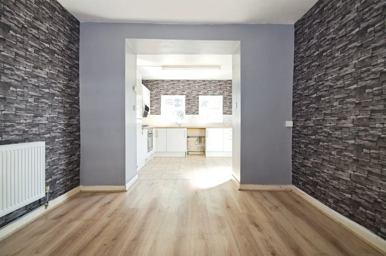 Newcastle Hill Bridgend, CF31, photo 6