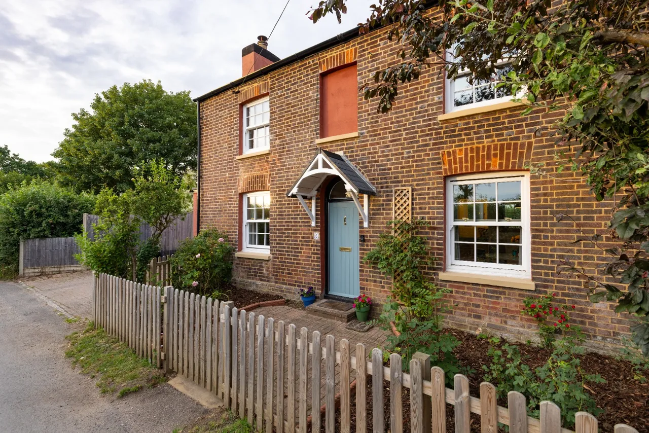 3 bed house for sale, Law Hall Cottages, Bendish, SG4