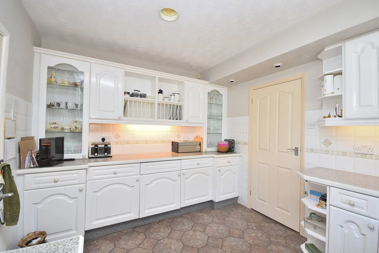 Glenville, Northampton, NN3 6LZ, photo 18