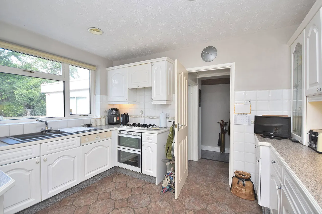 Glenville, Northampton, NN3 6LZ, photo 17