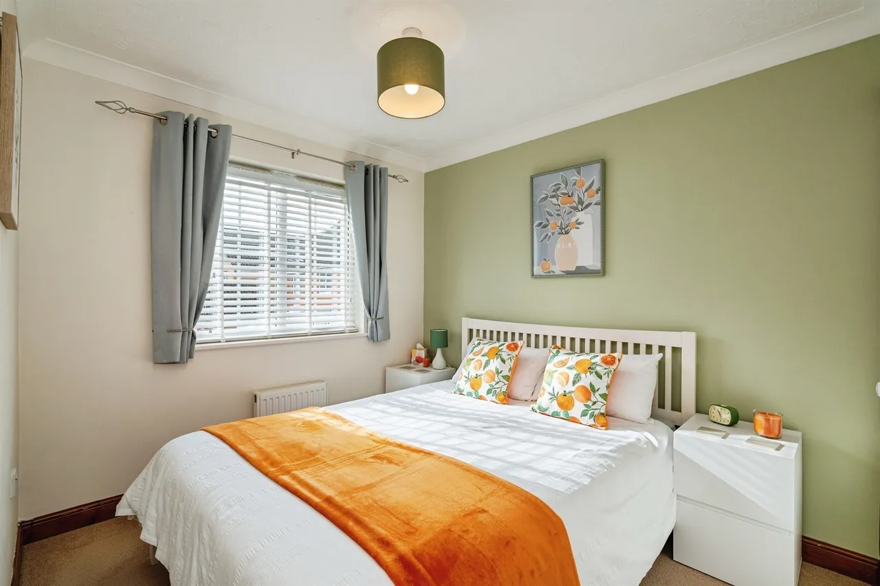 Seafields Drive, Hopton, NR31, photo 11