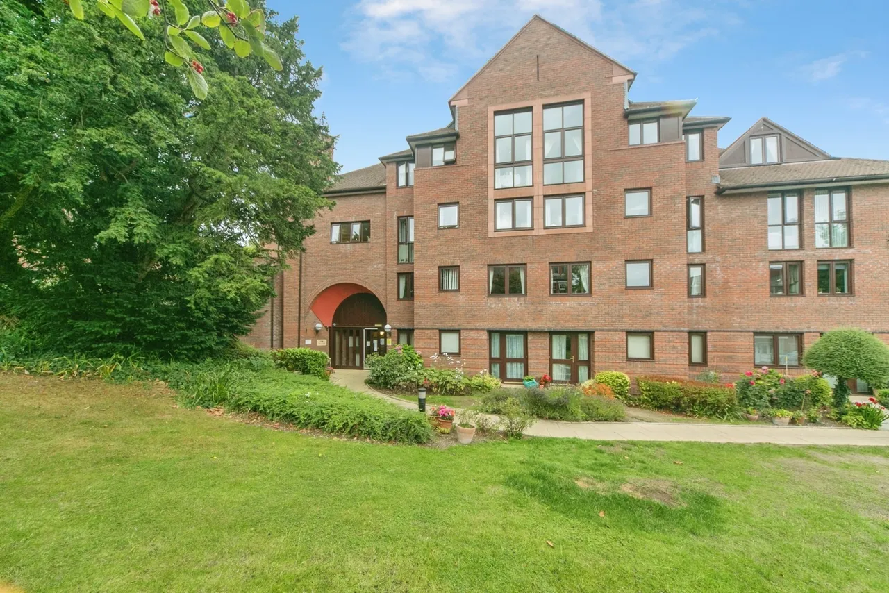 Coed Pella Road, Colwyn Bay, LL29, photo 12