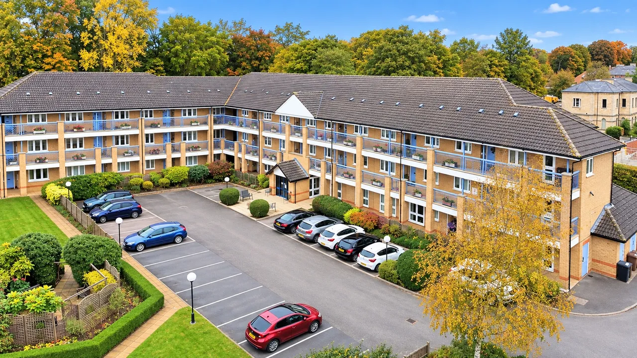 2 bed flat for sale, Minster Court, Bracebridge Heath, LN4