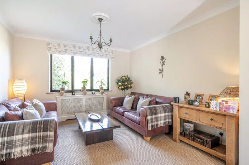 Farm Lane, Purley CR8 3PU, photo 3