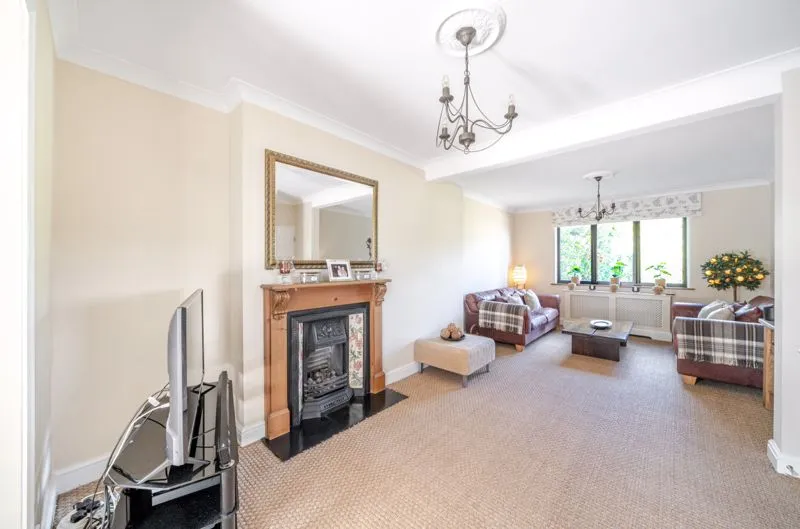 Farm Lane, Purley CR8 3PU, photo 2