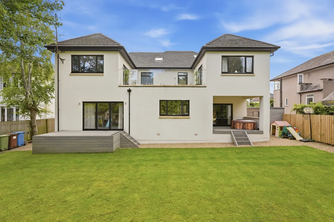 Sunningdale Avenue, Newton Mearns, photo 37
