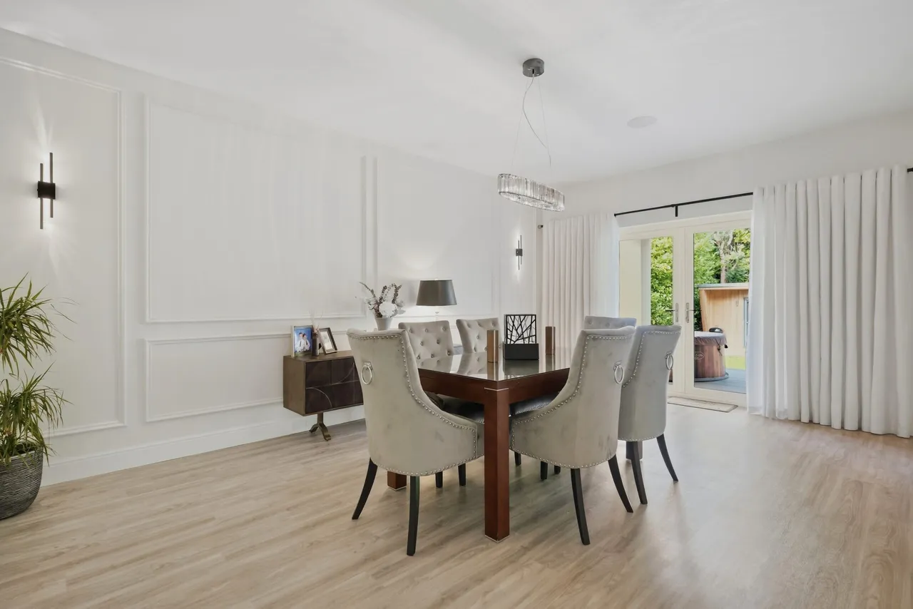 Sunningdale Avenue, Newton Mearns, photo 3