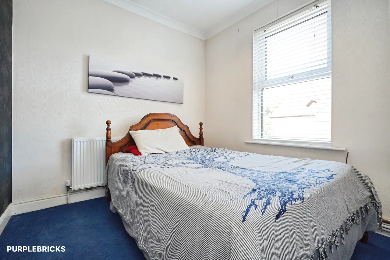 Main Street, Burton-On-Trent, DE15, photo 15