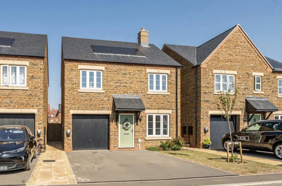 3 bed house for sale, Vincent Way, Banbury, OX16