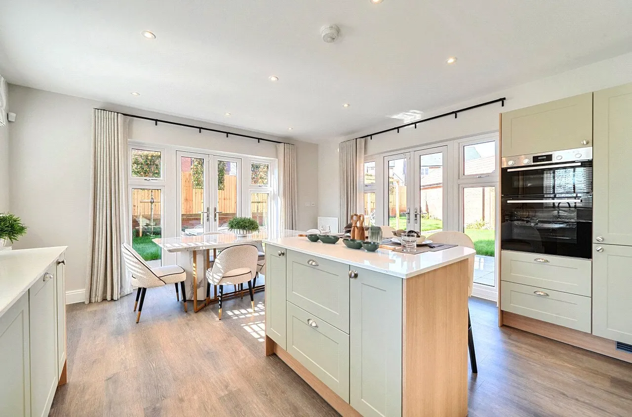 Millet Road, Finchwood Park, Wokingham, Berkshire, RG40 4BH, photo 2