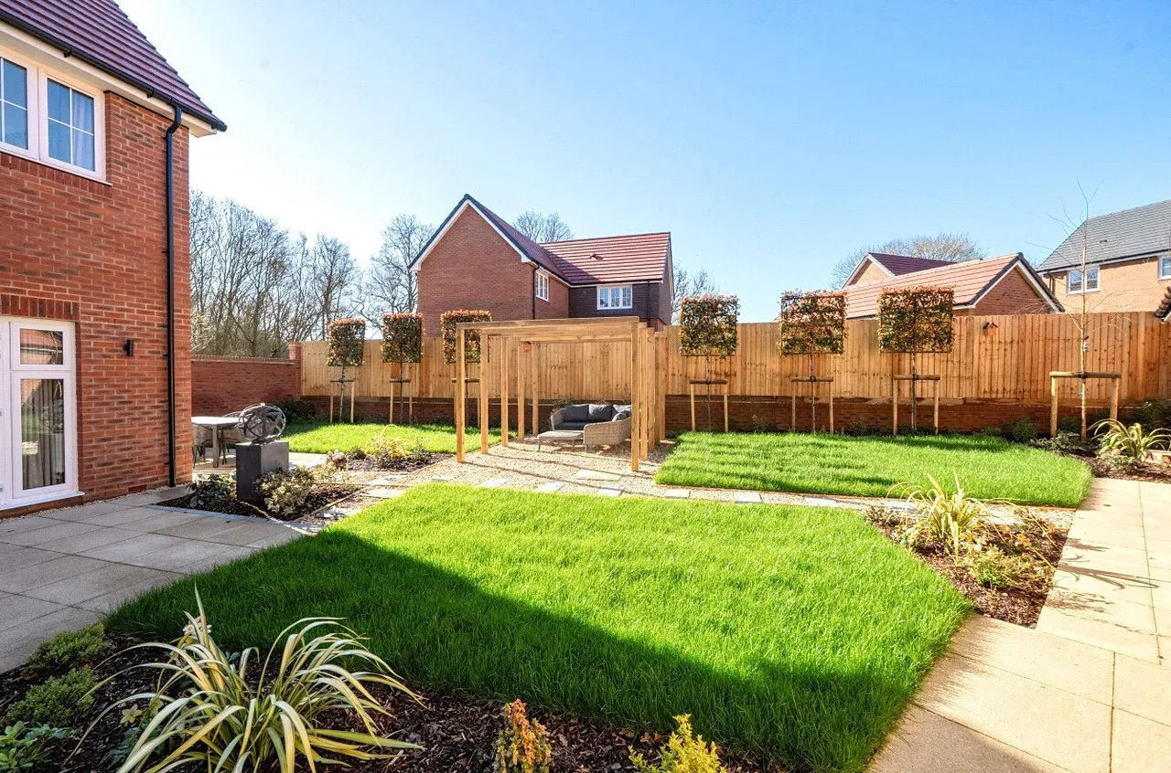 Millet Road, Finchwood Park, Wokingham, Berkshire, RG40 4BH, photo 24