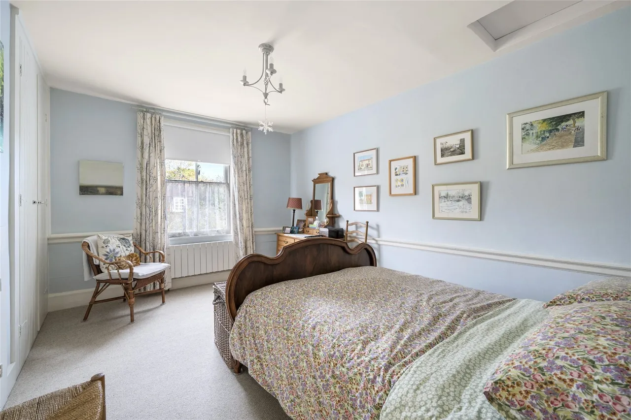 French Street, Sunbury-on-Thames, TW16, photo 9