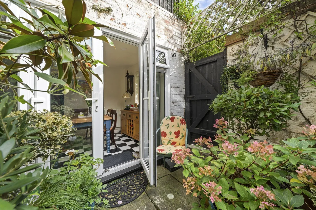 French Street, Sunbury-on-Thames, TW16, photo 15