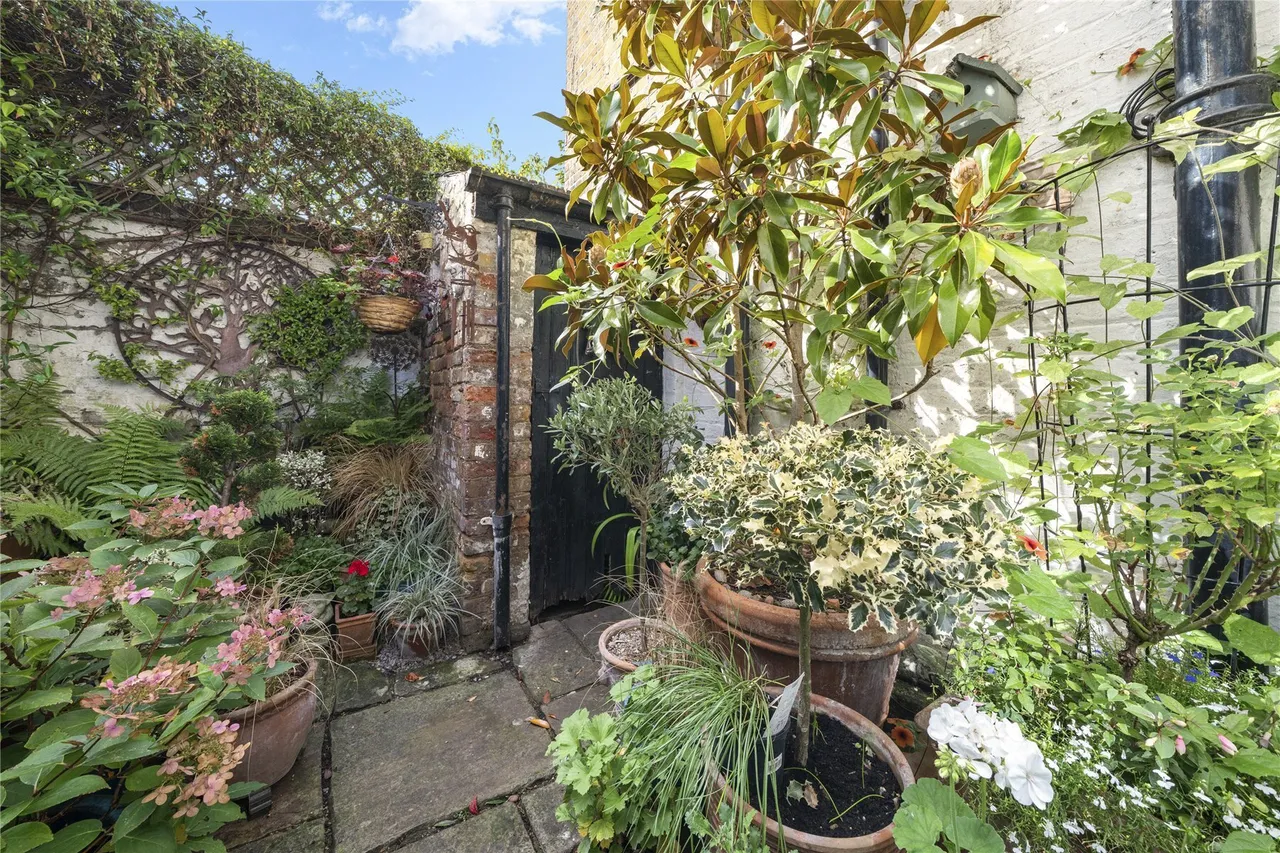 French Street, Sunbury-on-Thames, TW16, photo 14