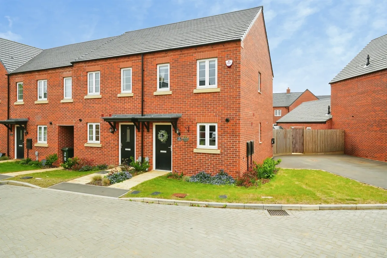 2 bed house for sale, Viggers Drive, Banbury, OX16