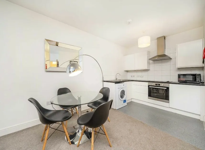 Warple Way, Acton, W3, photo 2