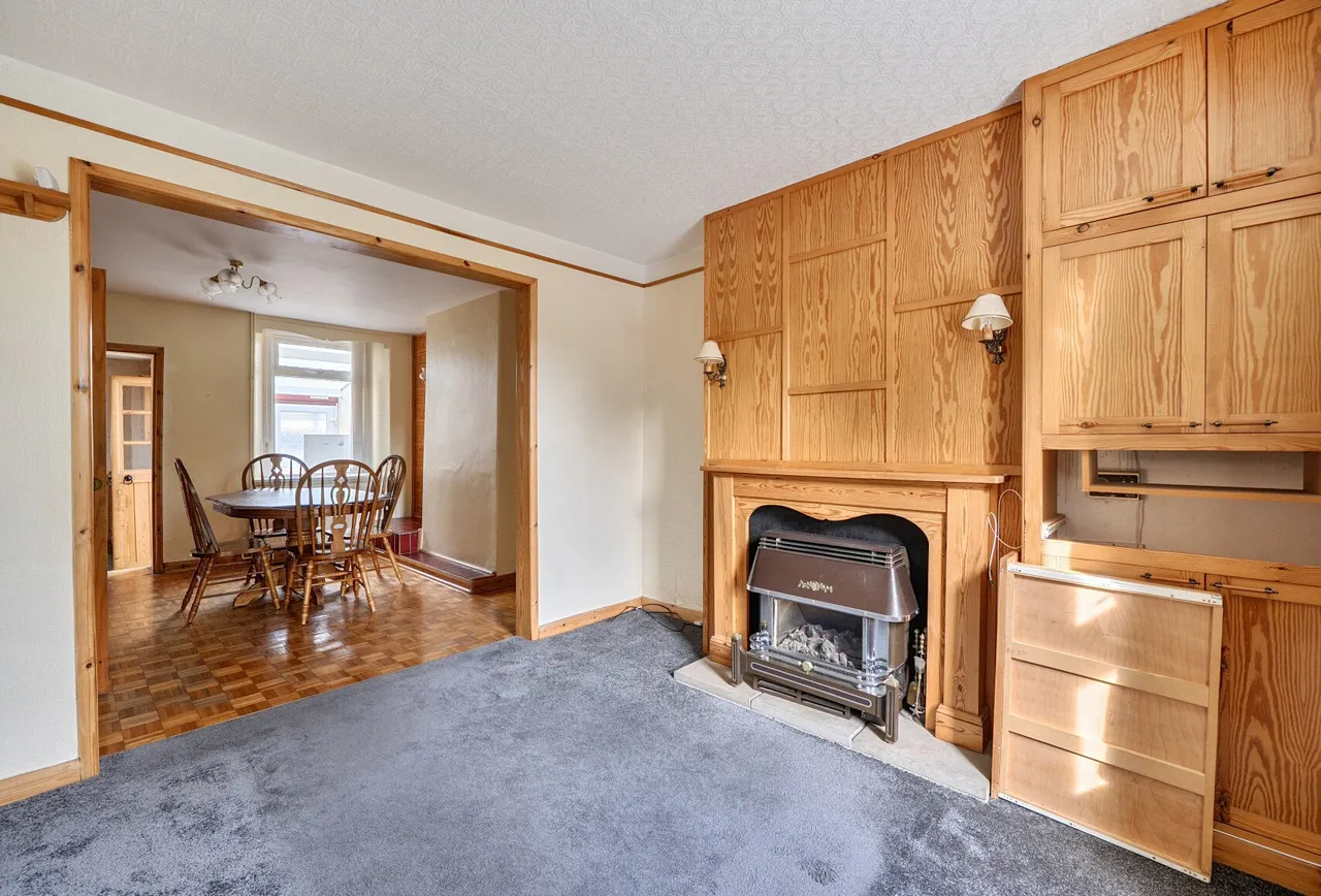 Charlton Road, Somerset, Midsomer Norton, BA3 4AQ, photo 2