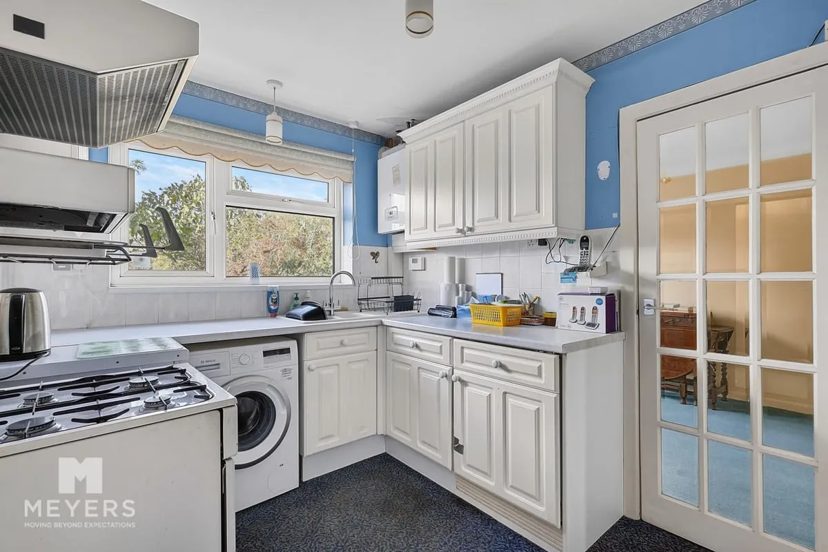 Iford Lane, Bournemouth, BH6, photo 11