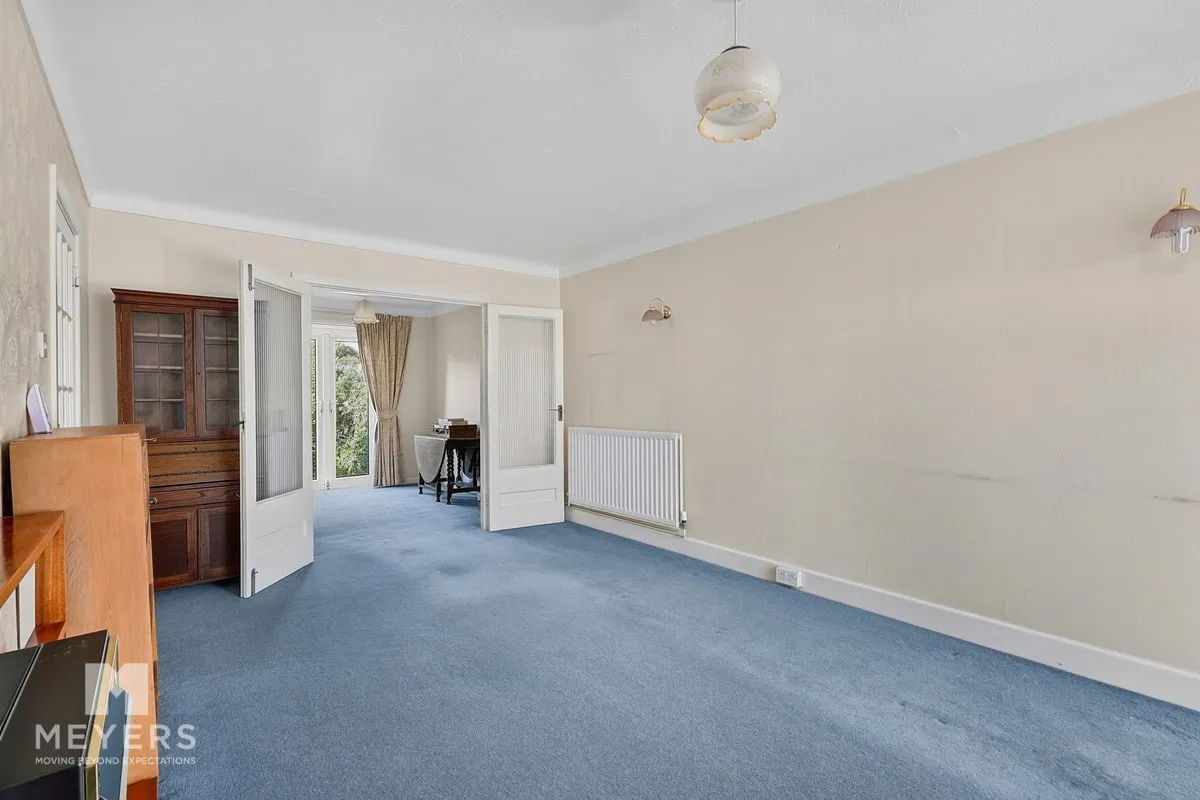 Iford Lane, Bournemouth, BH6, photo 8