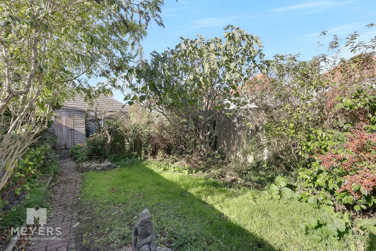 Iford Lane, Bournemouth, BH6, photo 21