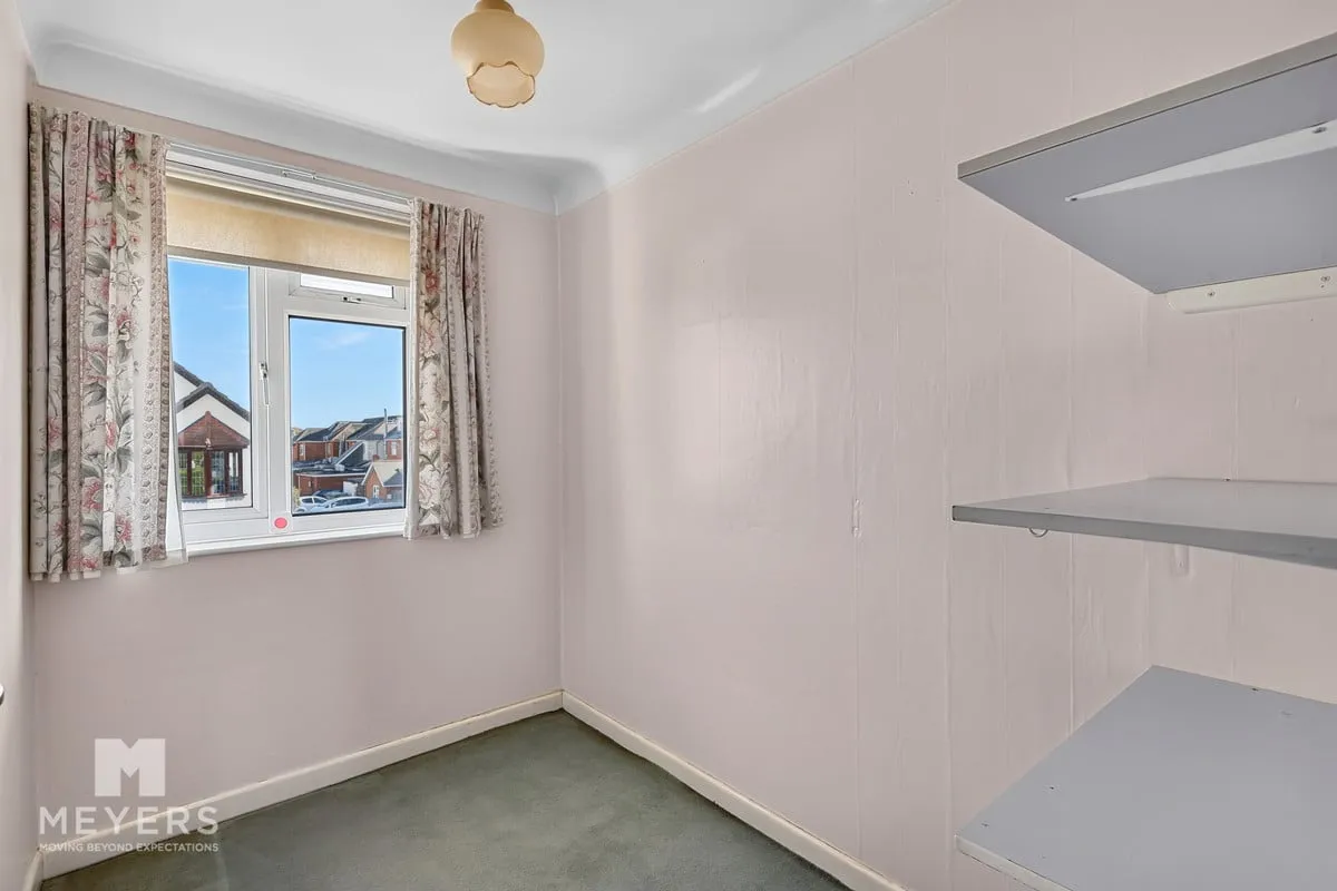 Iford Lane, Bournemouth, BH6, photo 18