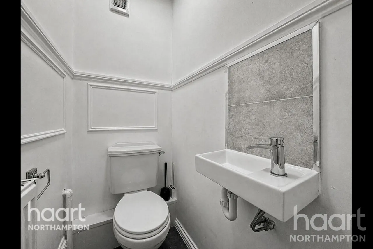 Northampton, NN2, photo 12