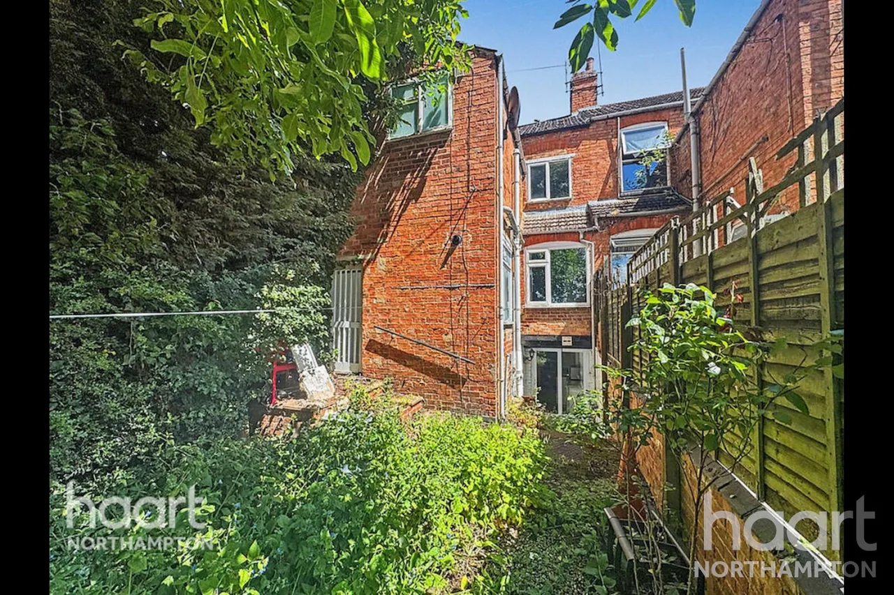 Northampton, NN2, photo 14