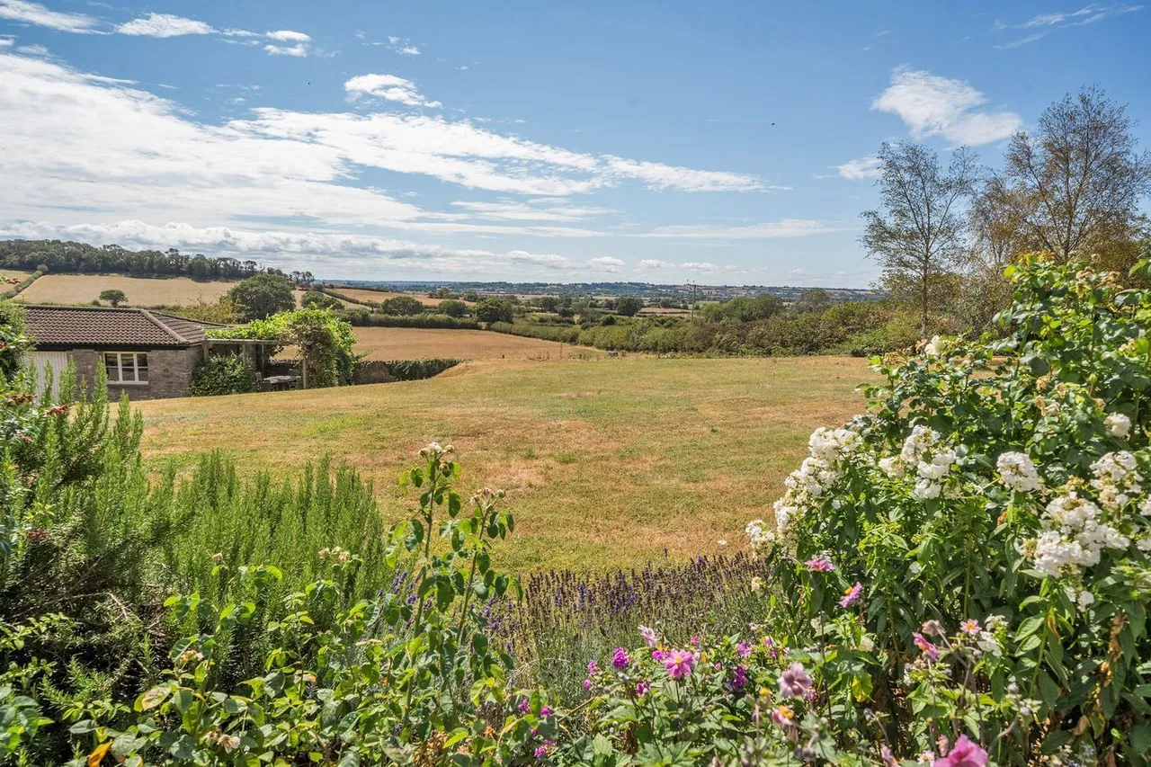 Roughmoor Lane, Westbury Sub Mendip, BA5, photo 2