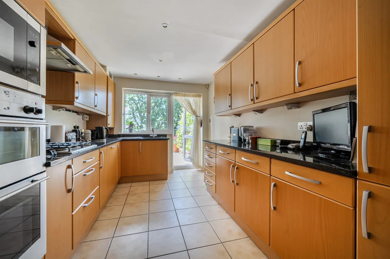 Crescent Road, Enfield, photo 4