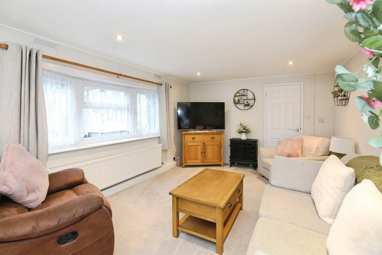 Partridge Place, Turners Hill Park, RH10, photo 9
