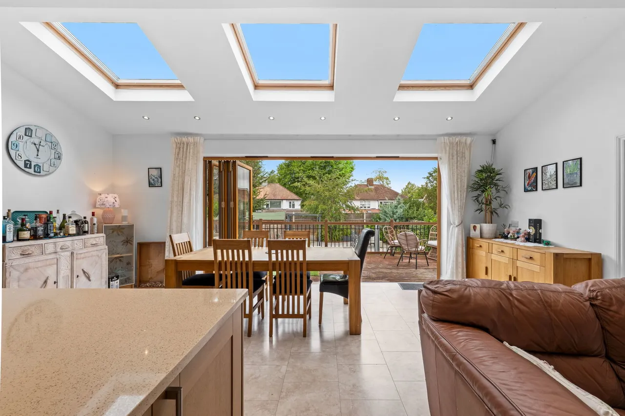Chestnut Avenue, Epsom, KT19 0SZ, photo 4