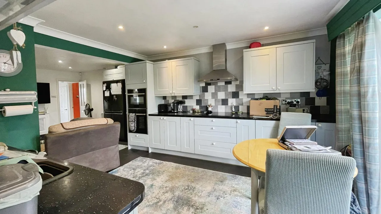 Abbott Close, Basingstoke, Basingstoke, RG22 6LA, photo 7