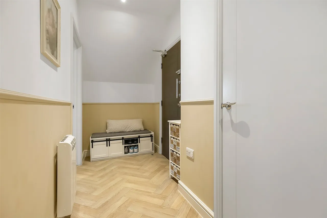 Hatchlands Road, Redhill, RH1, photo 8