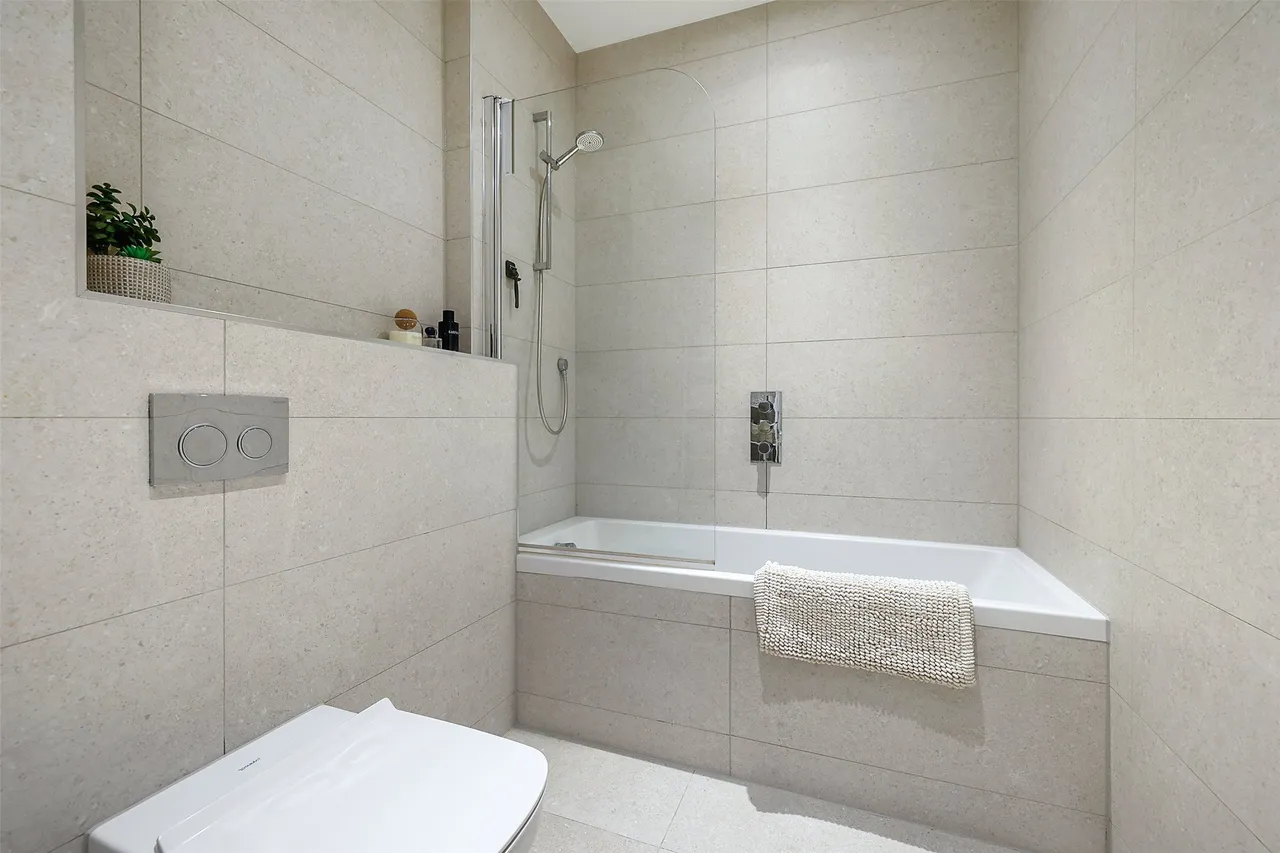 Hatchlands Road, Redhill, RH1, photo 4