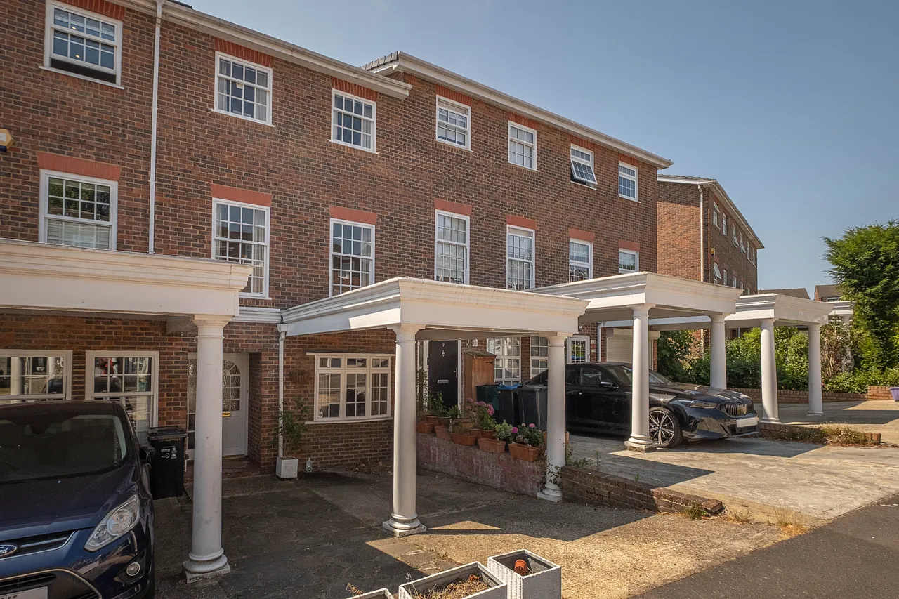 5 bed house for sale — Pine Grove, London, SW19