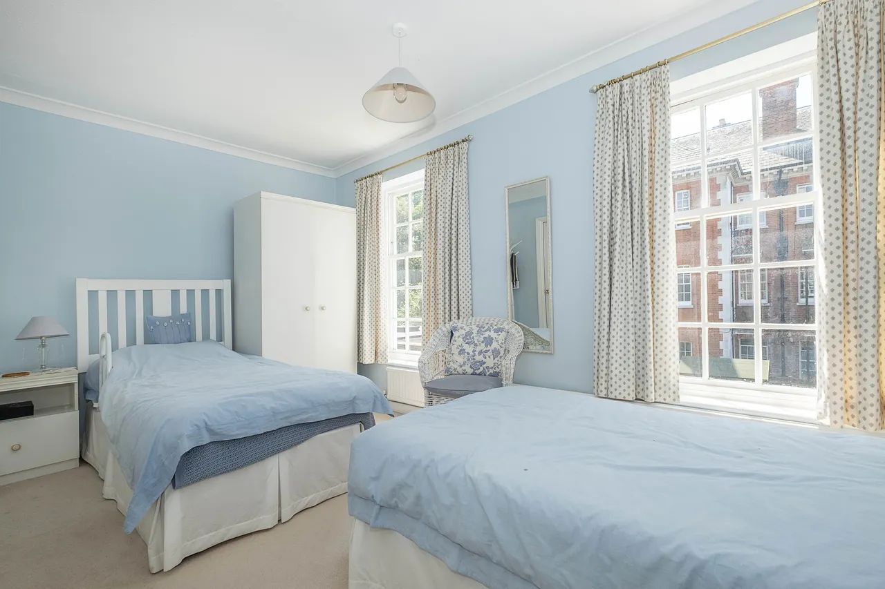 Pine Grove, London, SW19, photo 8