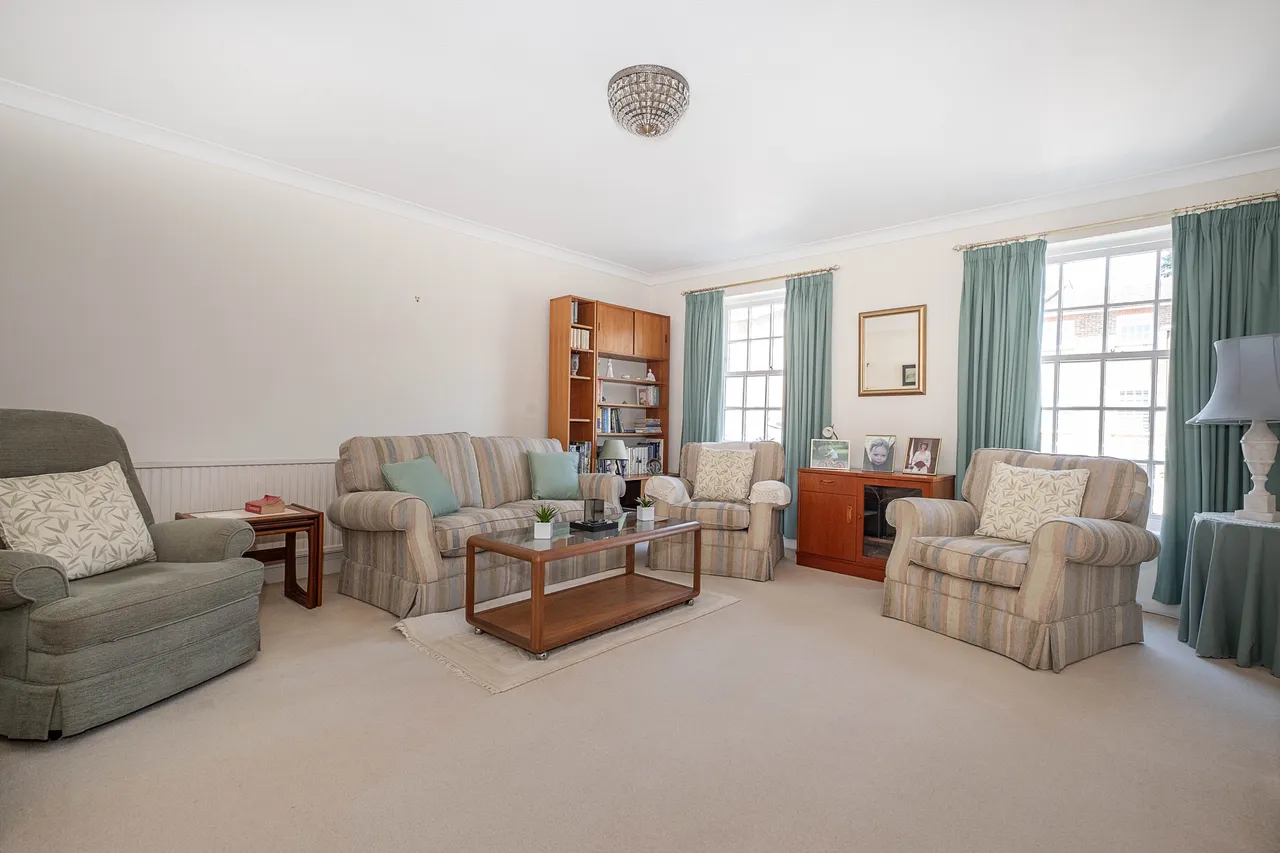 Pine Grove, London, SW19, photo 12