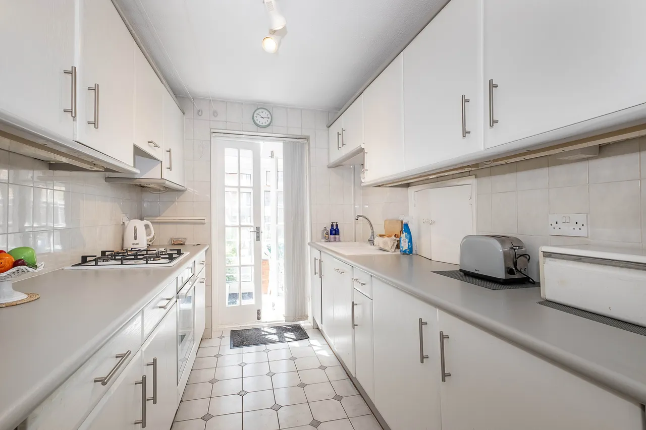 Pine Grove, London, SW19, photo 2