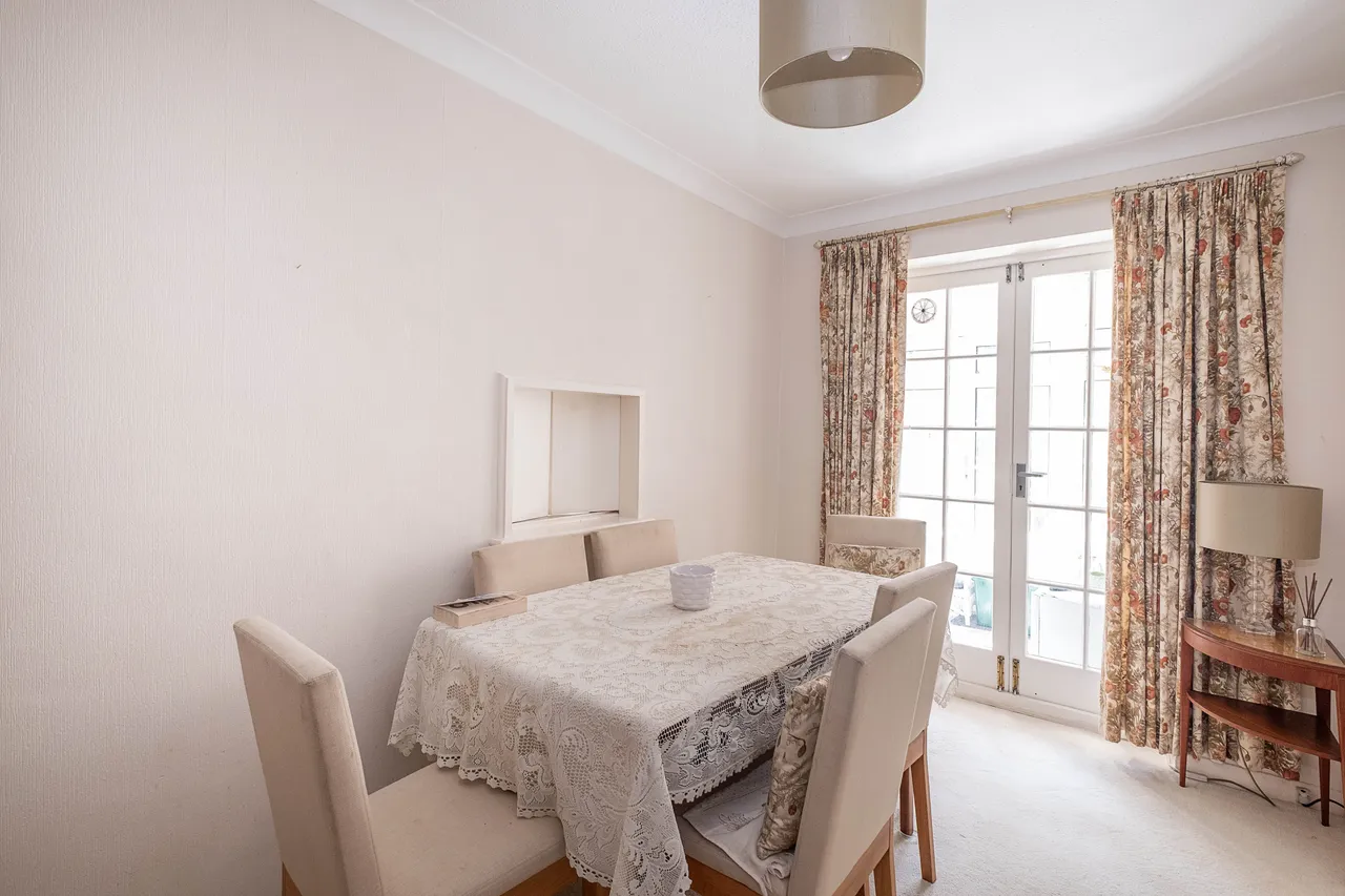 Pine Grove, London, SW19, photo 7