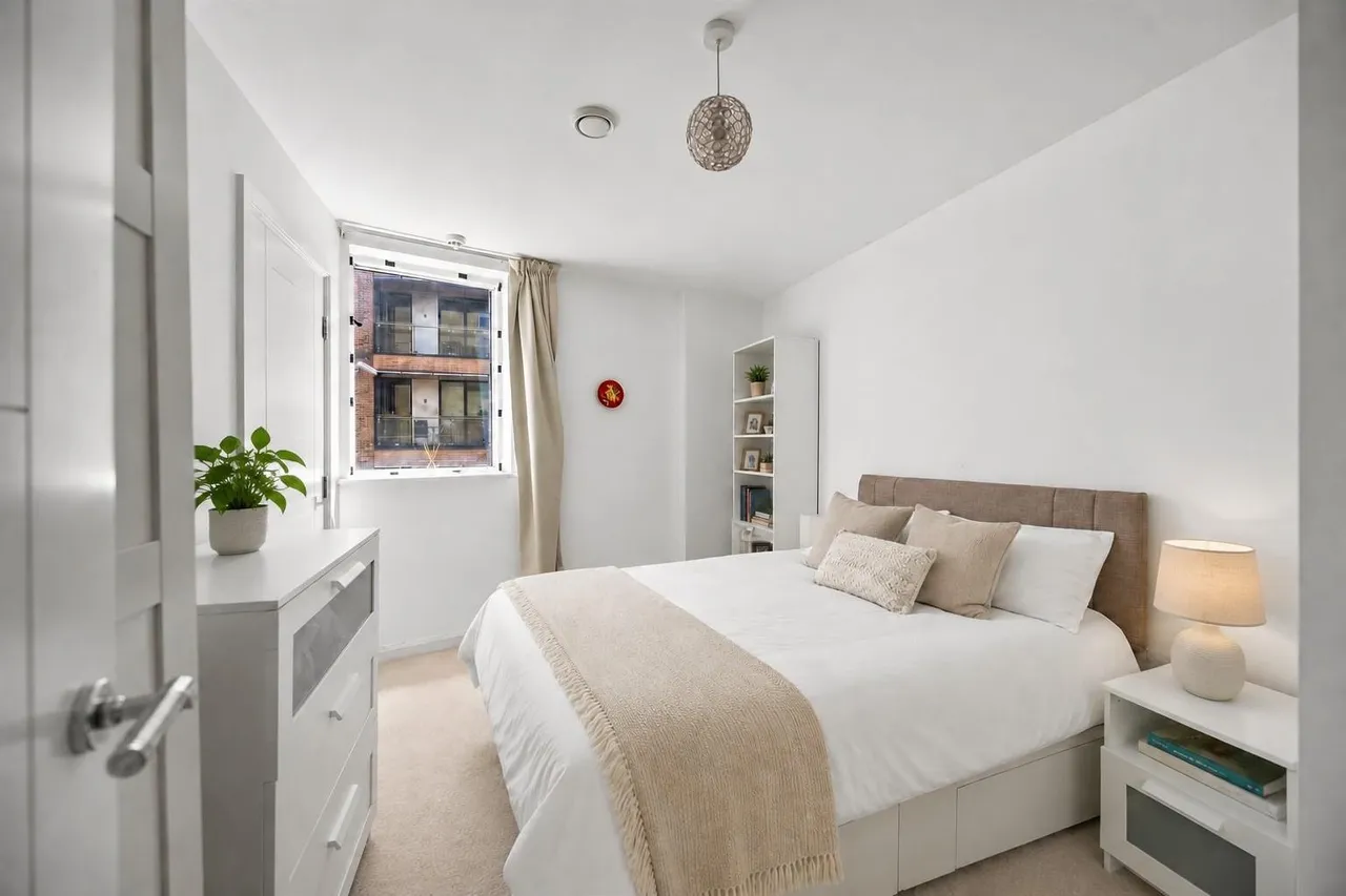 Banister Road, London W10 4AG, photo 5