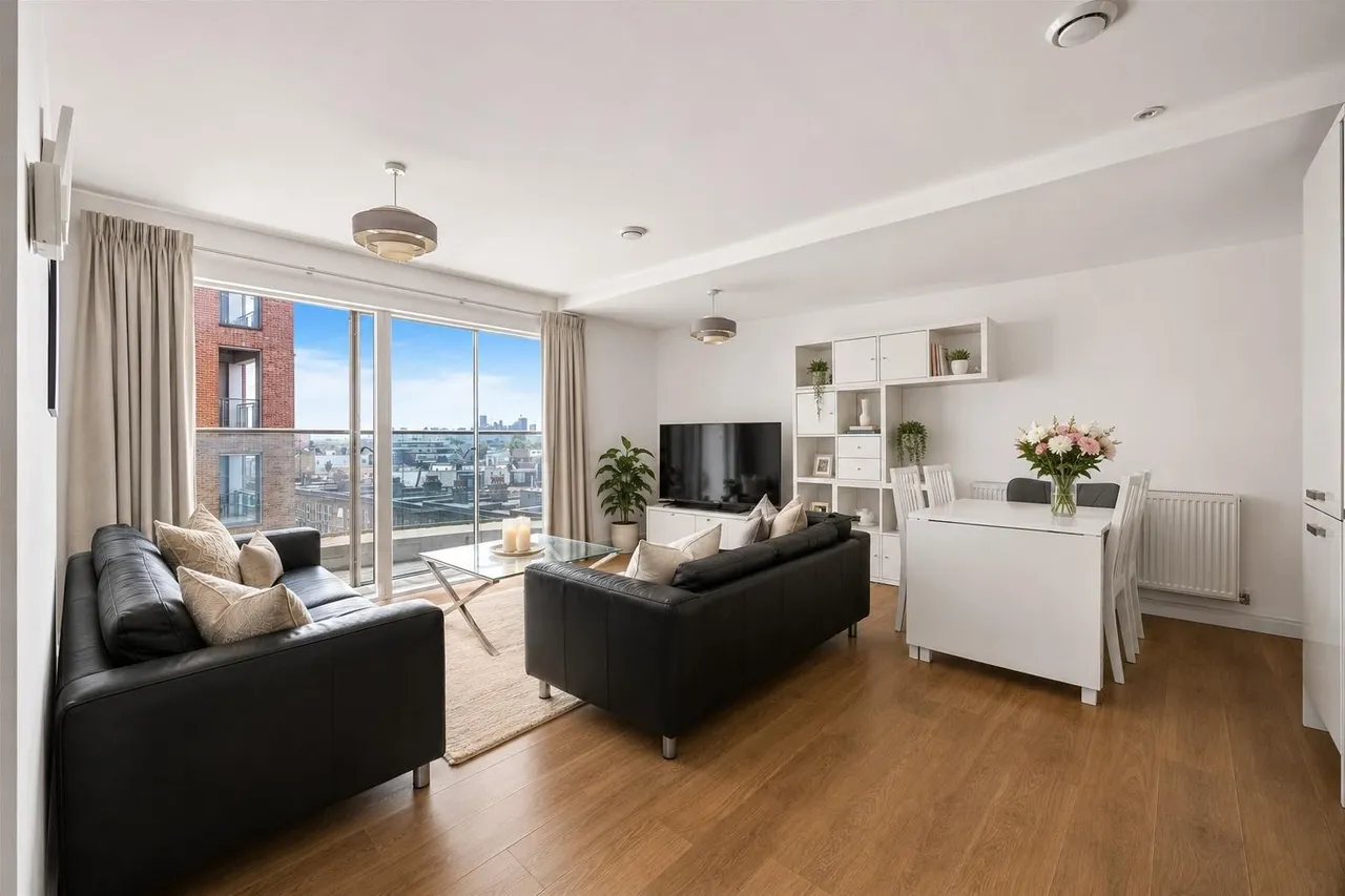 Banister Road, London W10 4AG, photo 2