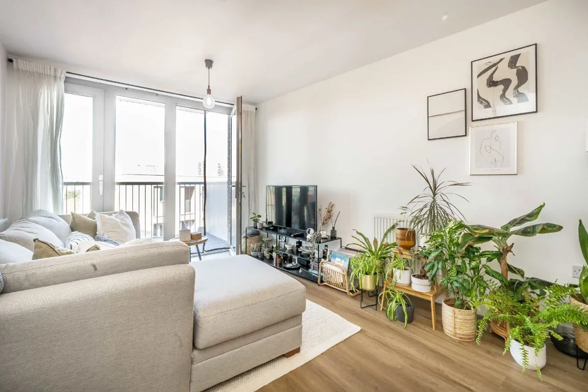 1 bed flat for sale, Booth Road, Silvertown