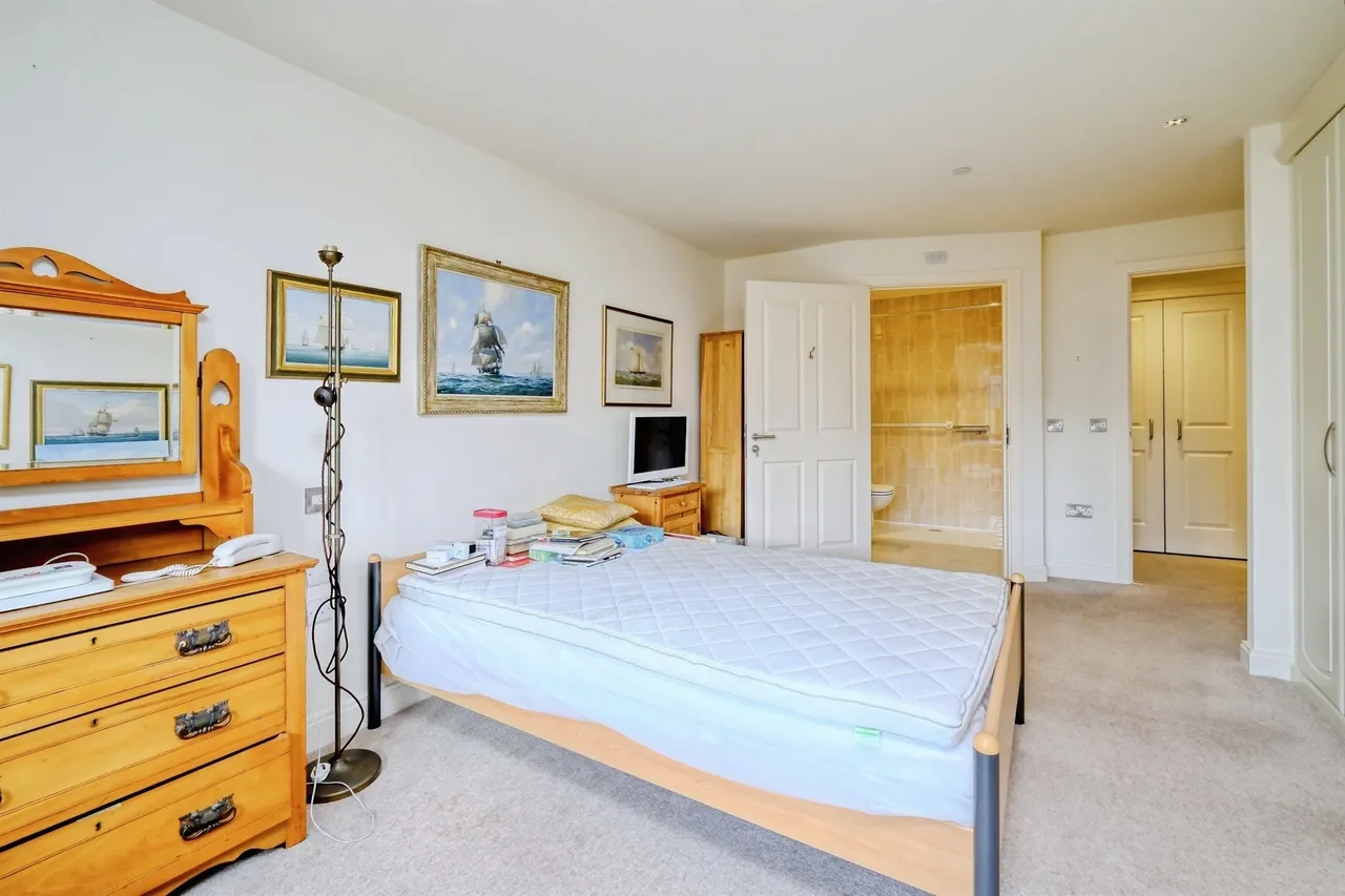 Garnier Drive, Bishopstoke, SO50, photo 11