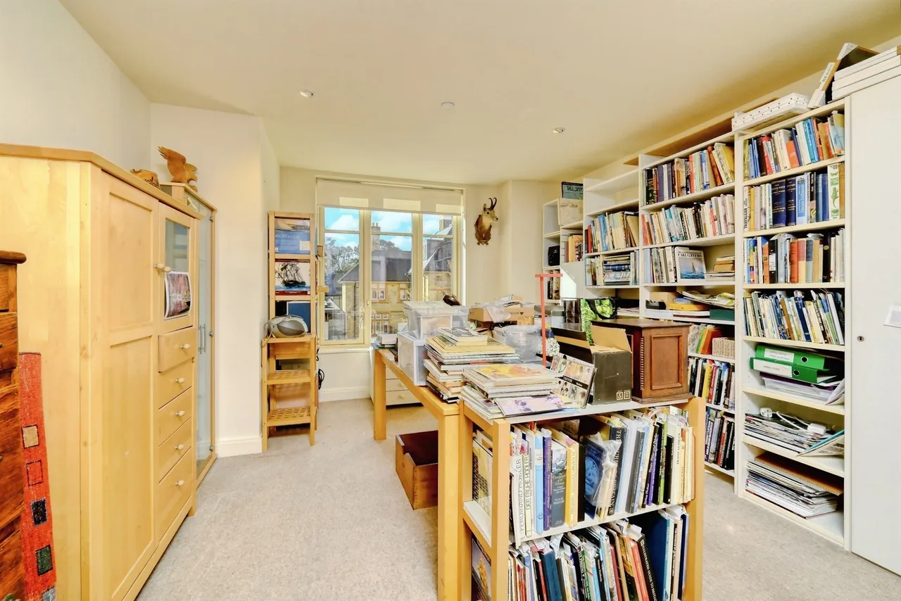 Garnier Drive, Bishopstoke, SO50, photo 8