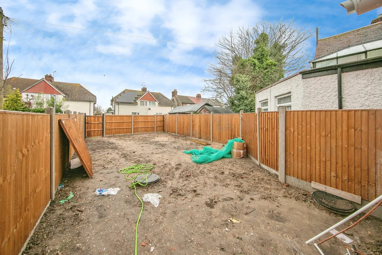 The Green, Main Road, Harwich, Essex, CO12, photo 12