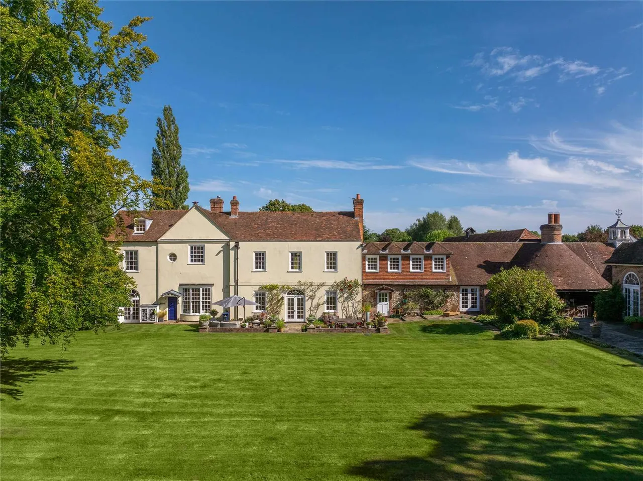 Hillfields Farm, Lower Basildon, Reading, Berkshire, RG8 9PE, photo 2