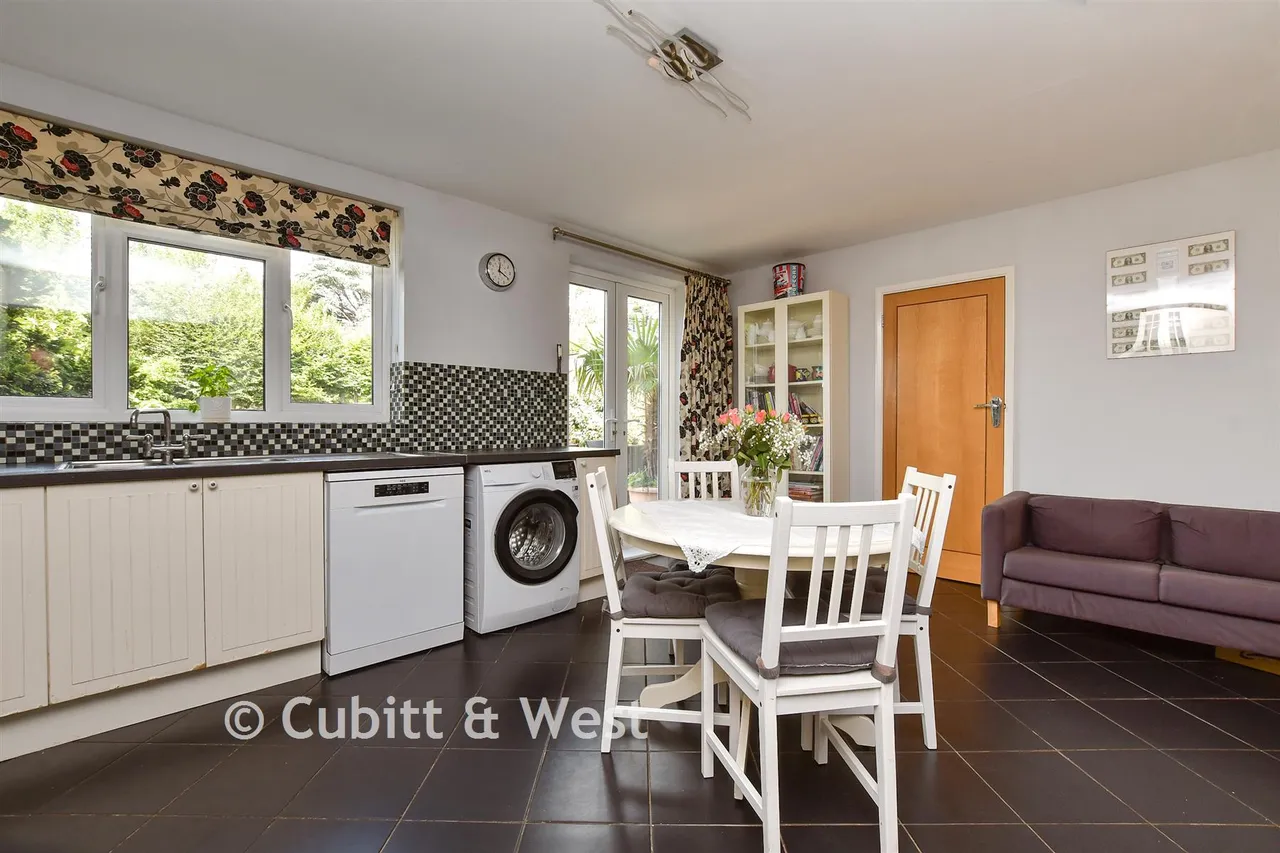 Grange Meadow, Banstead, SM7, photo 9