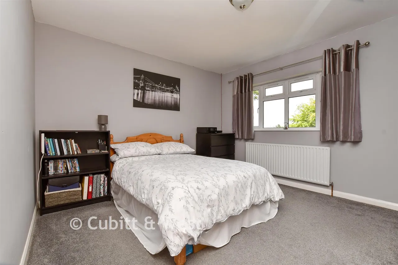 Grange Meadow, Banstead, SM7, photo 15
