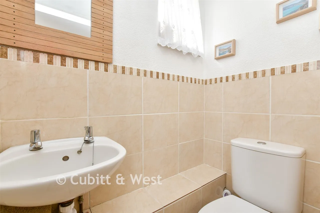 Grange Meadow, Banstead, SM7, photo 11