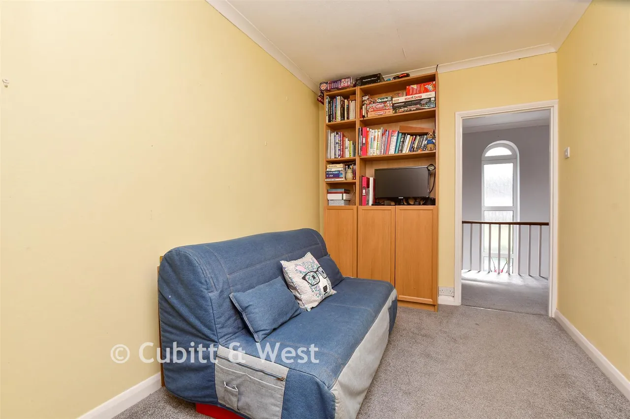 Grange Meadow, Banstead, SM7, photo 16